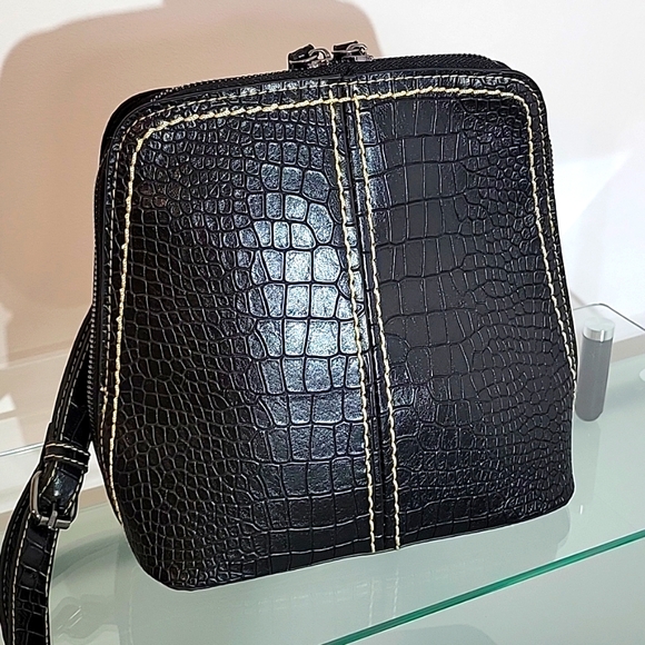 Mellow World To Go Go Crossbody Purse NWT - Picture 3 of 10